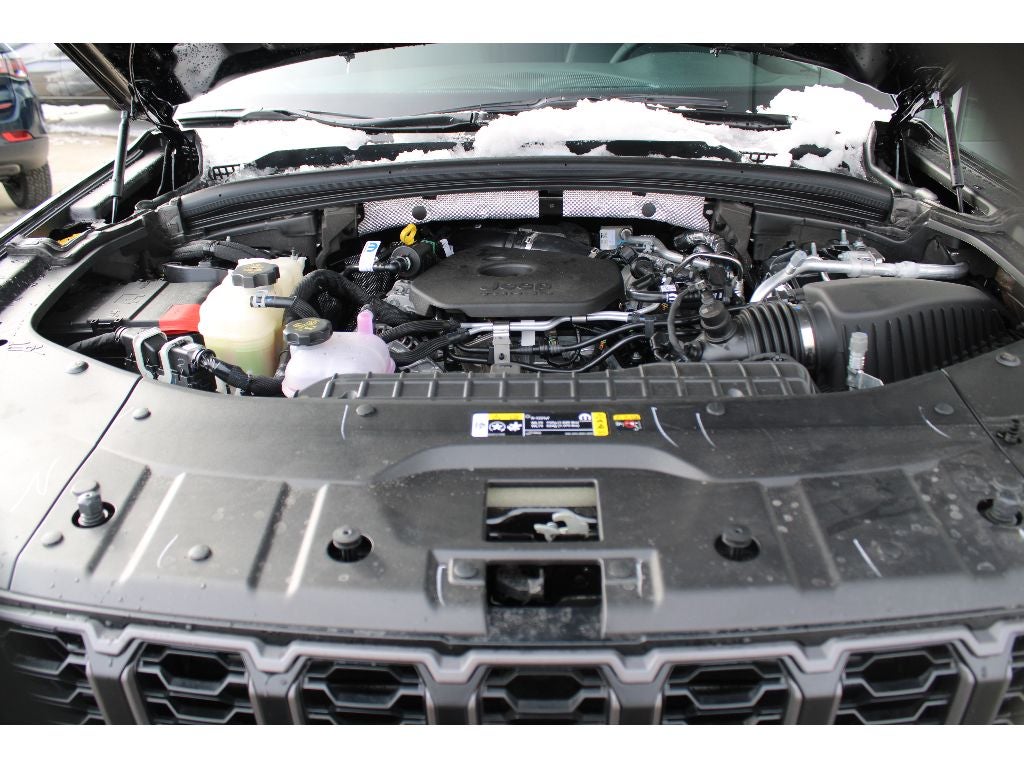 2026 Jeep Grand Cherokee Laredo Altitude