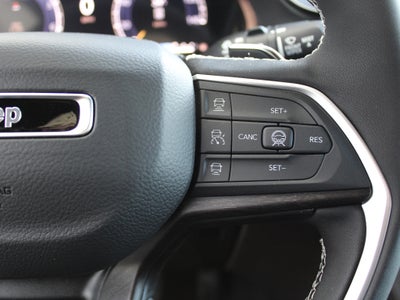 2026 Jeep Grand Cherokee Laredo Altitude