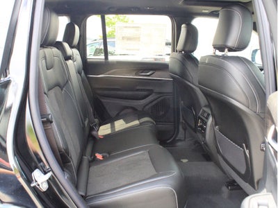 2026 Jeep Grand Cherokee Laredo Altitude