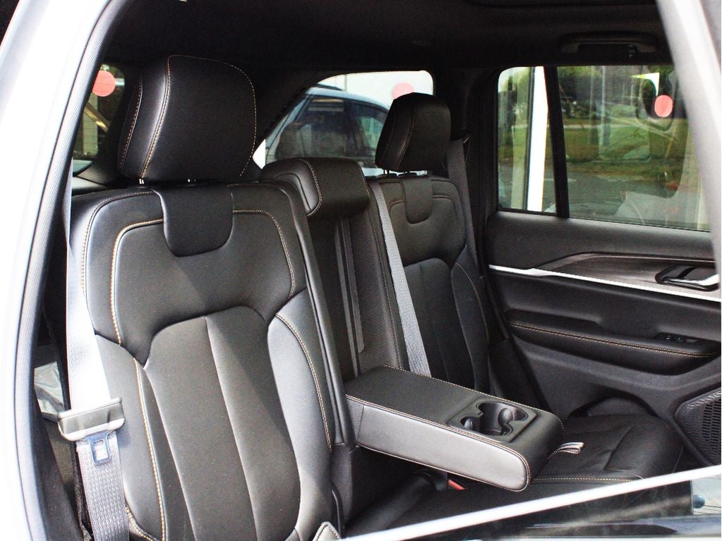 2026 Jeep Grand Cherokee 85th Anniversary Edition