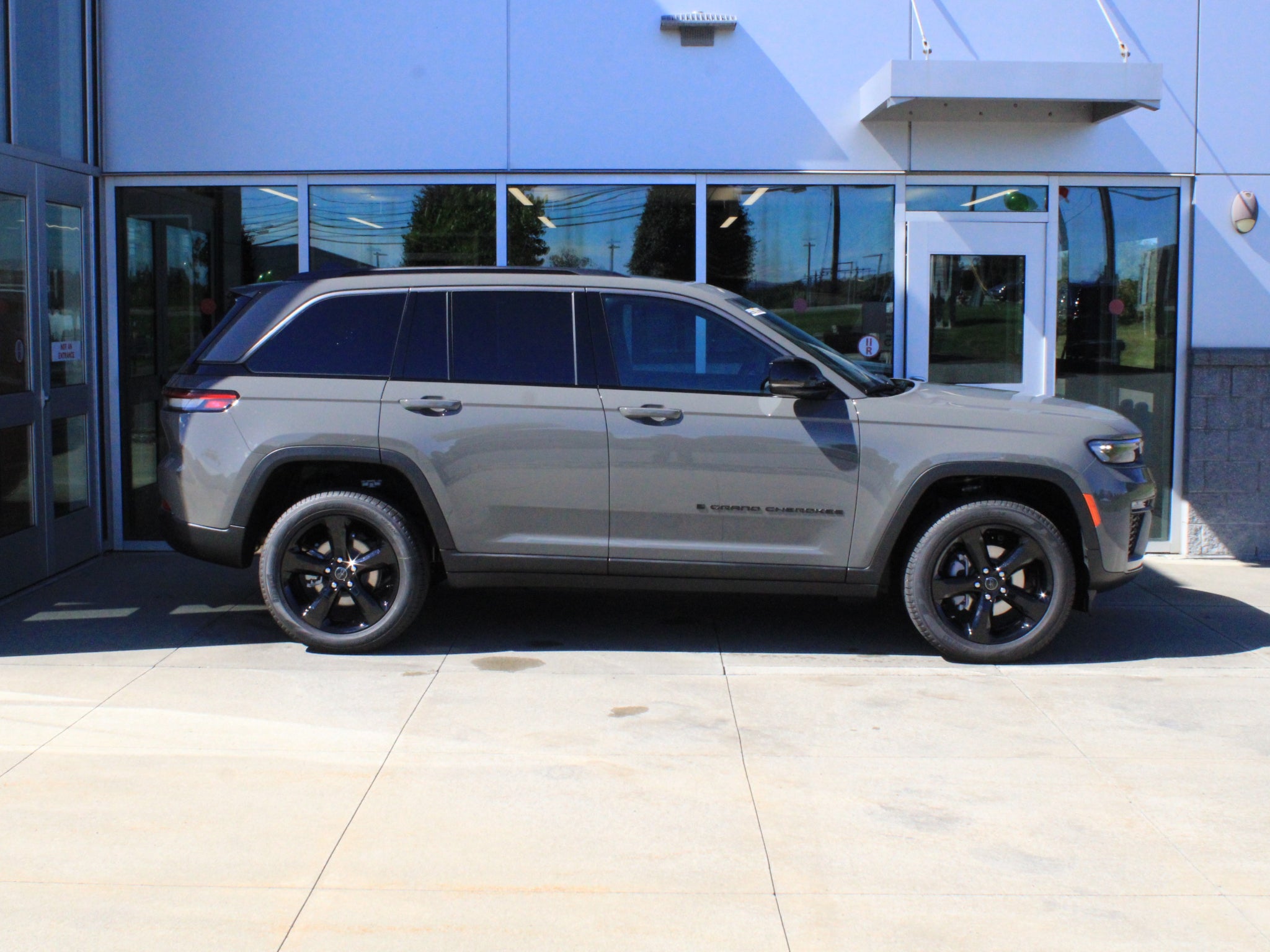 2027 Jeep Grand Cherokee Limited