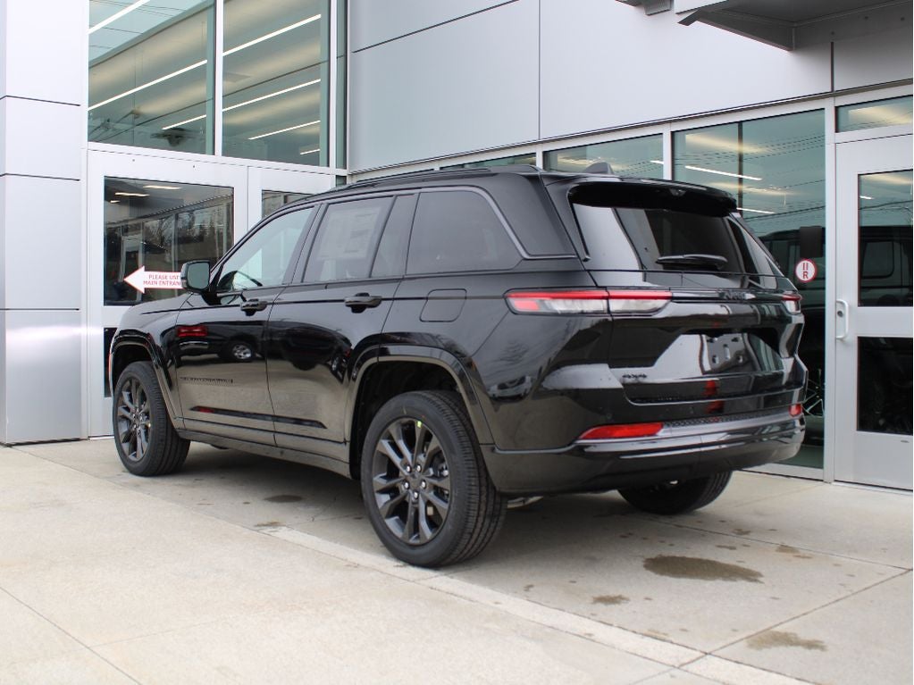 2026 Jeep Grand Cherokee Limited Reserve