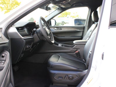 2027 Jeep Grand Cherokee Limited