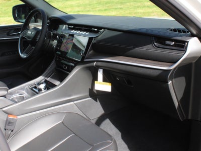 2027 Jeep Grand Cherokee Limited