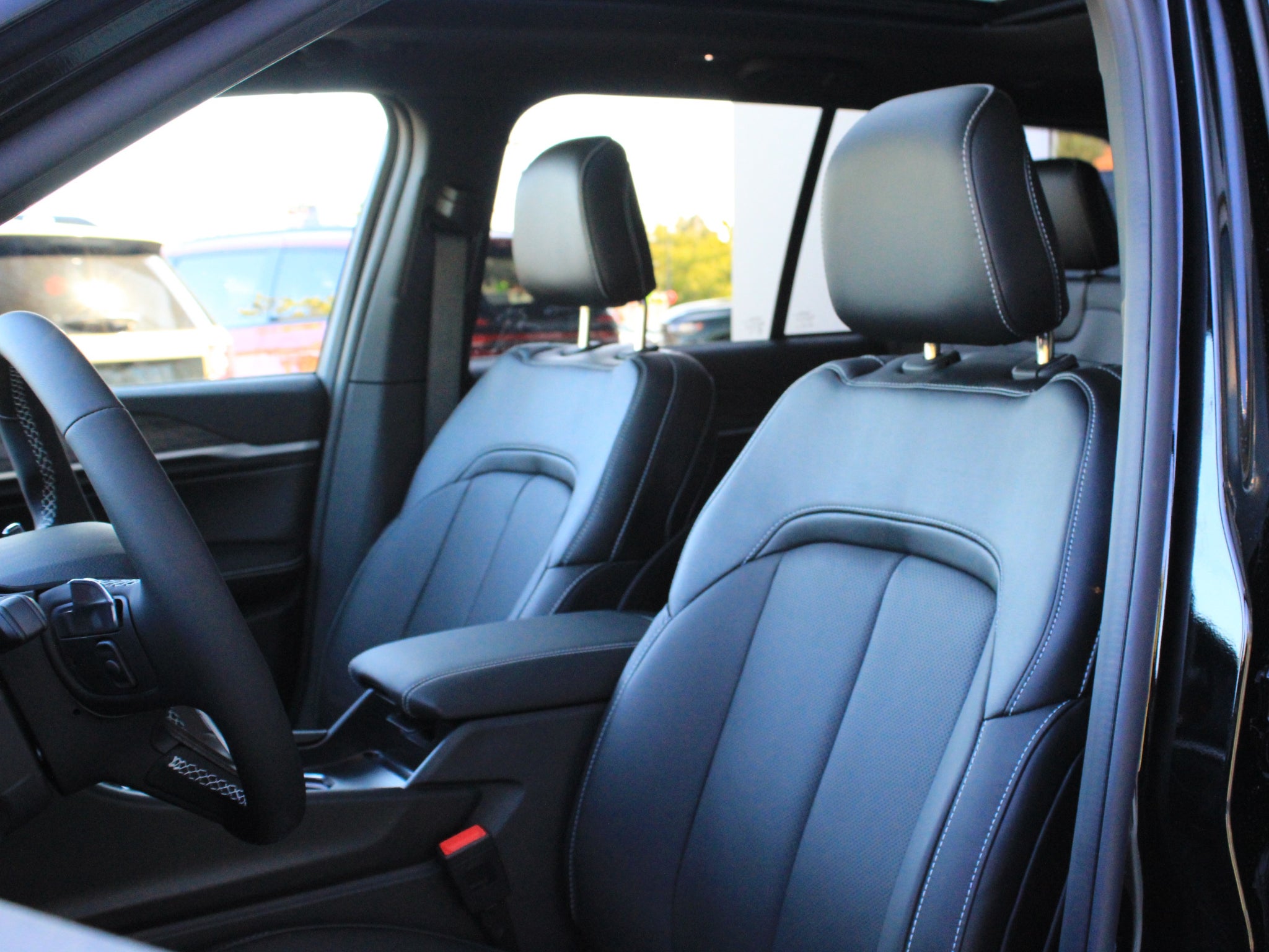 2027 Jeep Grand Cherokee Limited Reserve