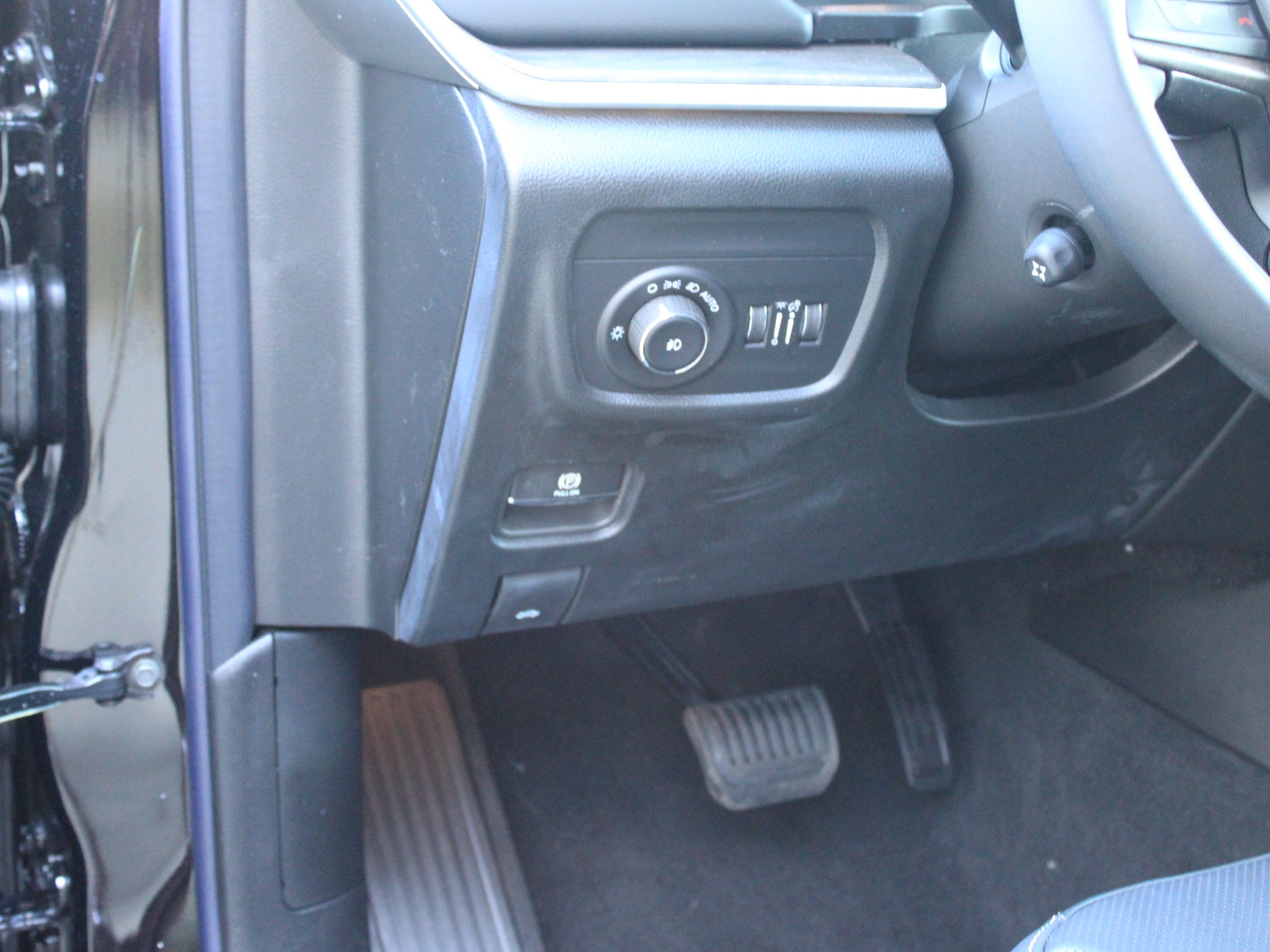 2027 Jeep Grand Cherokee Limited Reserve