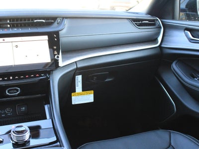 2027 Jeep Grand Cherokee Limited Reserve
