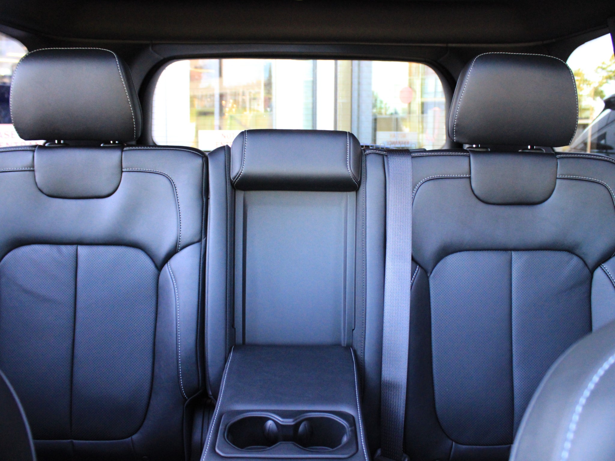 2027 Jeep Grand Cherokee Limited Reserve
