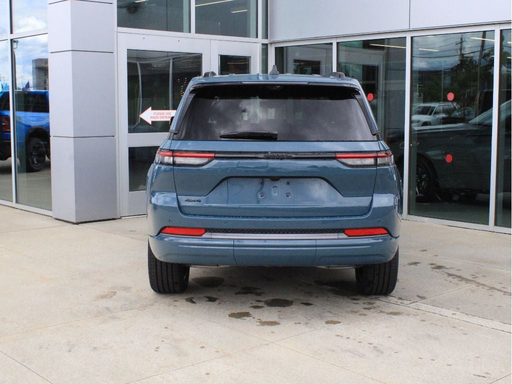 2026 Jeep Grand Cherokee Limited Reserve