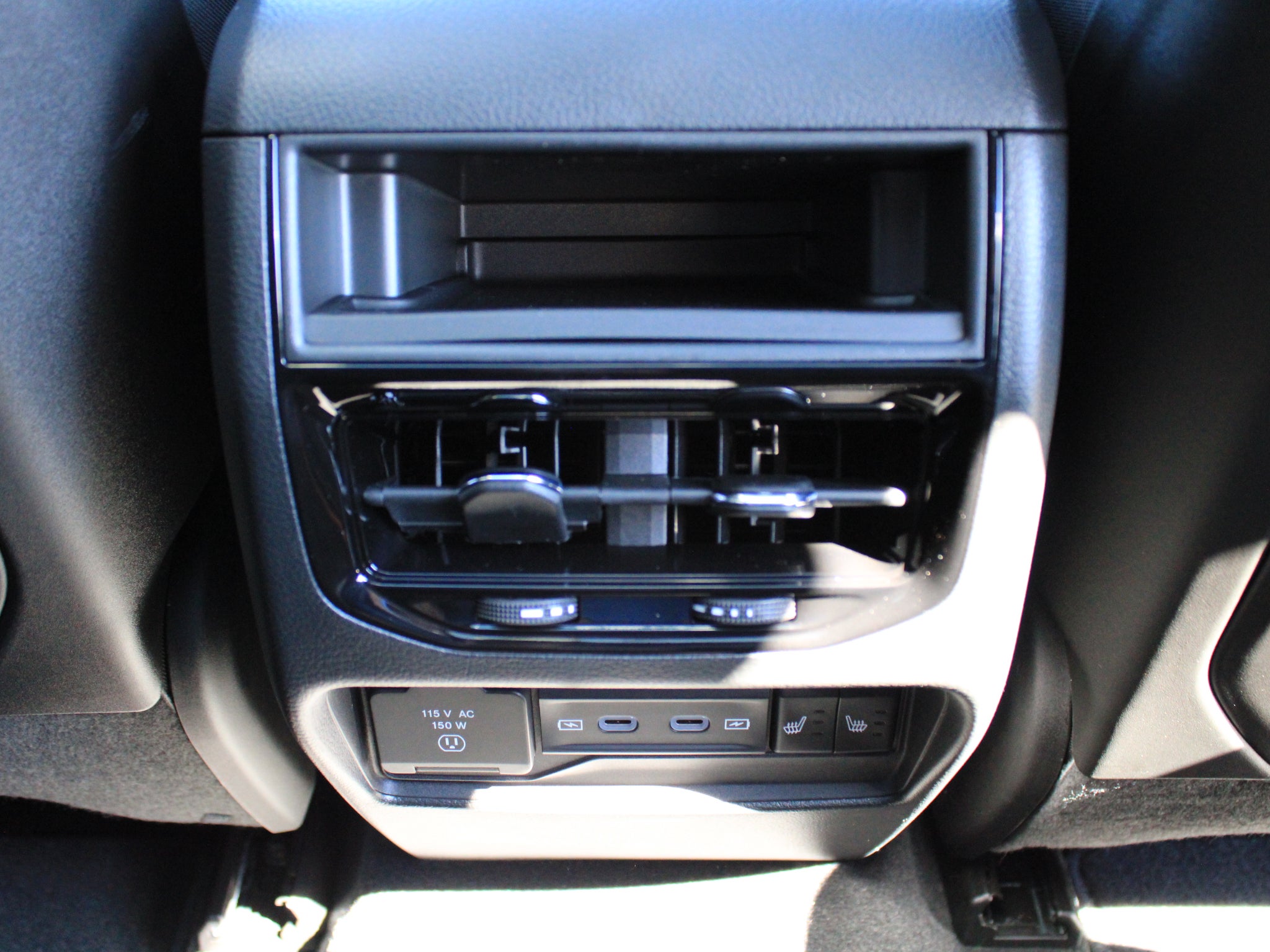 2027 Jeep Grand Cherokee Limited Reserve