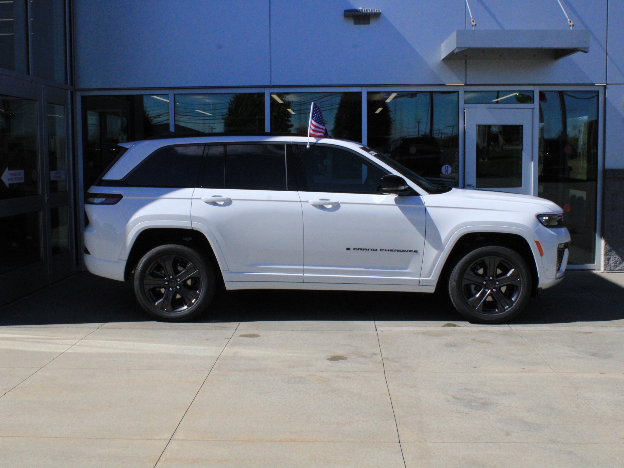 2027 Jeep Grand Cherokee Limited Reserve