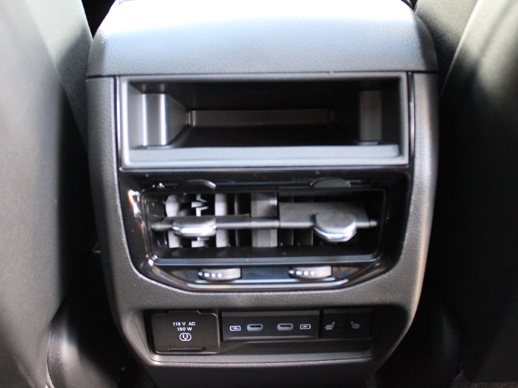 2027 Jeep Grand Cherokee Limited Reserve