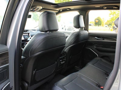 2027 Jeep Grand Cherokee Limited Reserve