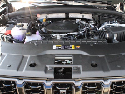 2027 Jeep Grand Cherokee Limited Reserve
