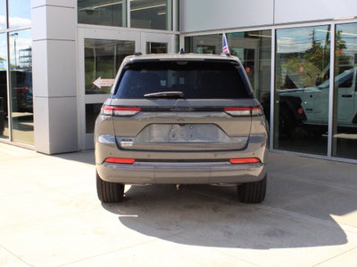 2027 Jeep Grand Cherokee Limited Reserve
