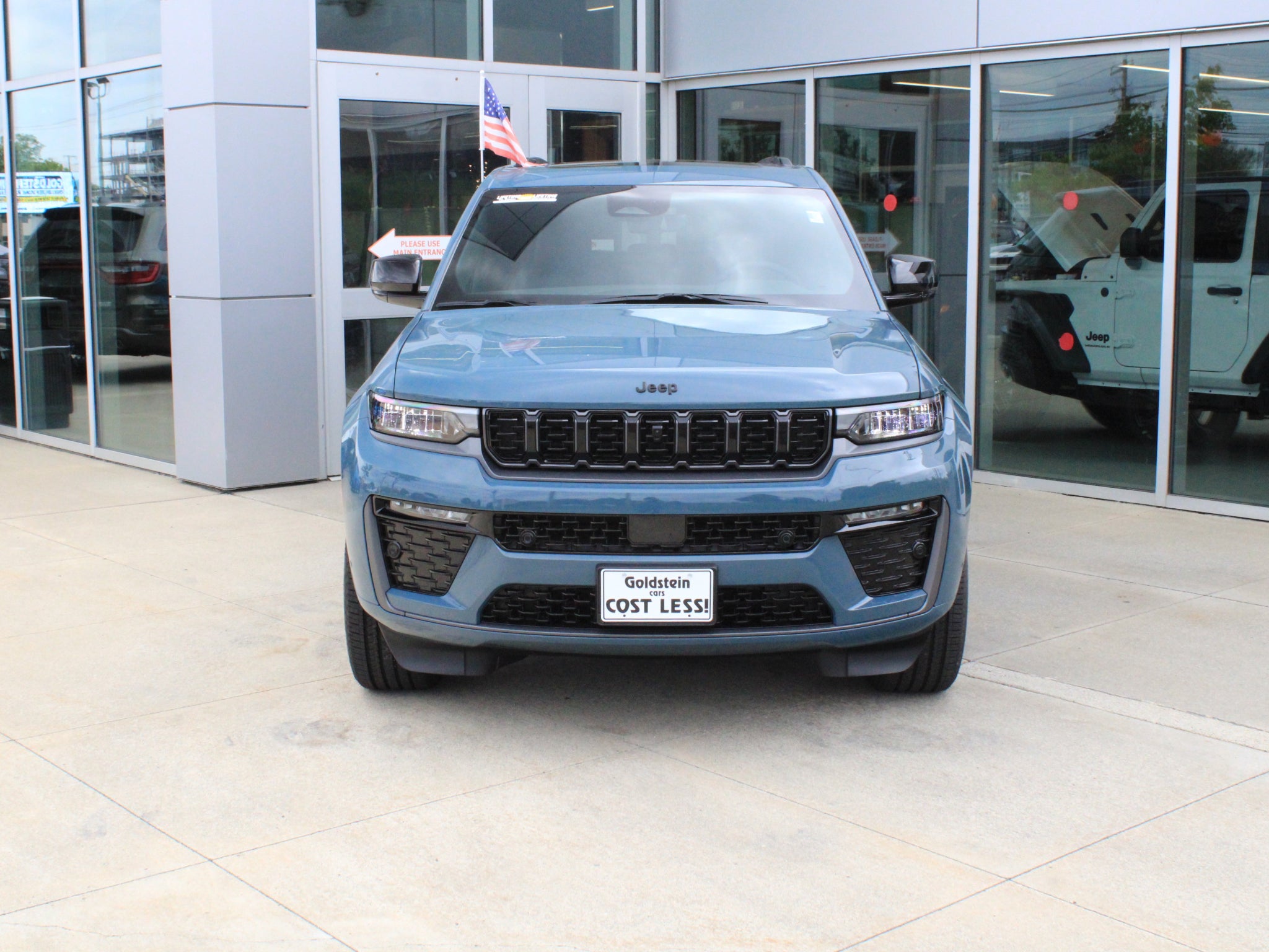 2027 Jeep Grand Cherokee Limited Reserve