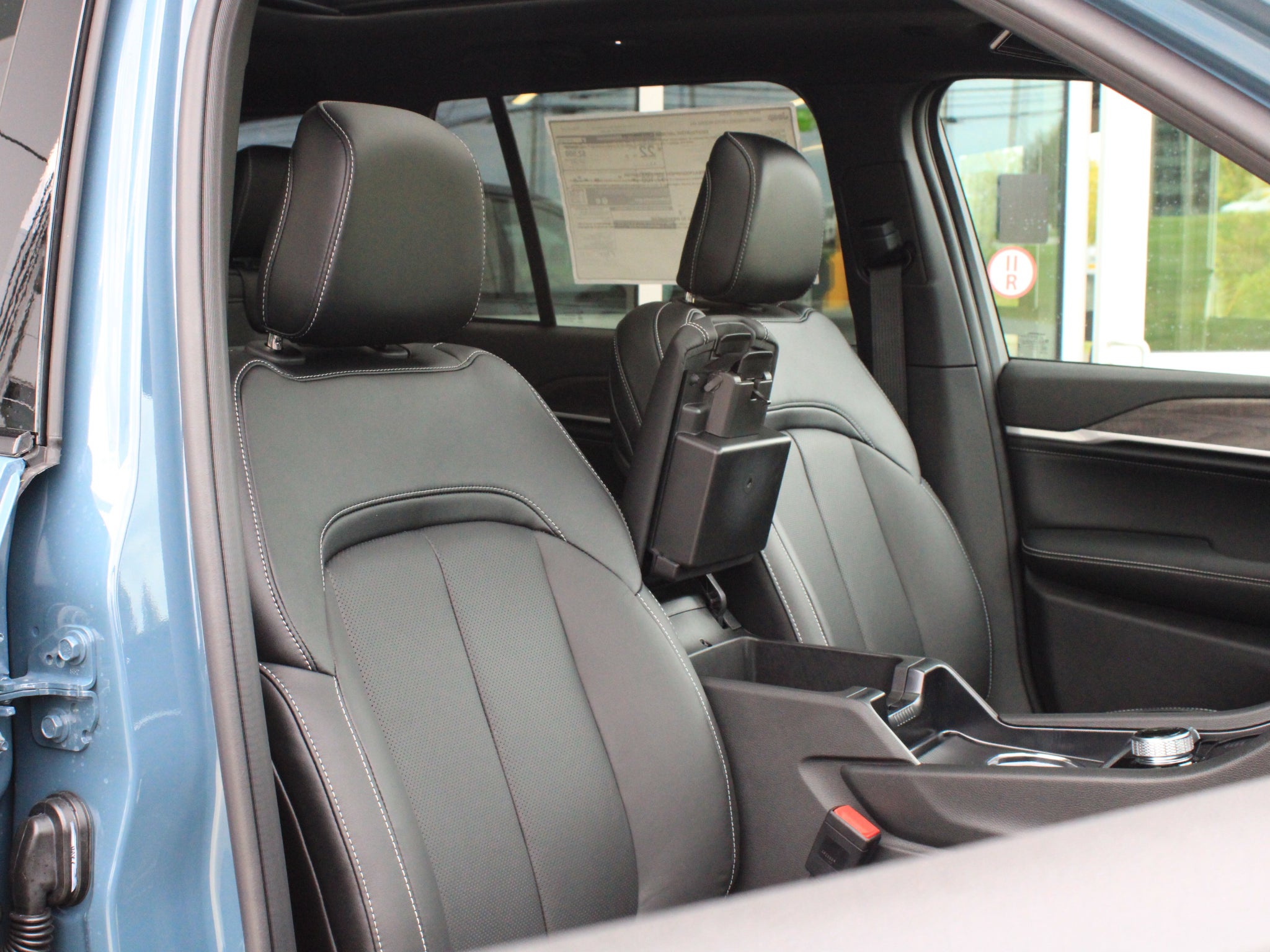 2027 Jeep Grand Cherokee Limited Reserve