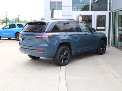 2027 Jeep Grand Cherokee Limited Reserve