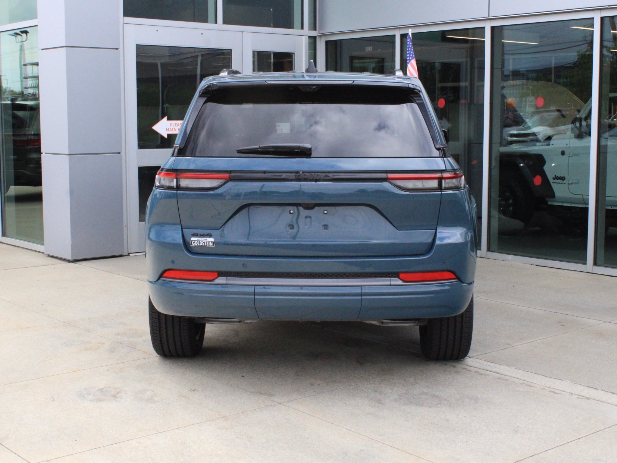 2027 Jeep Grand Cherokee Limited Reserve