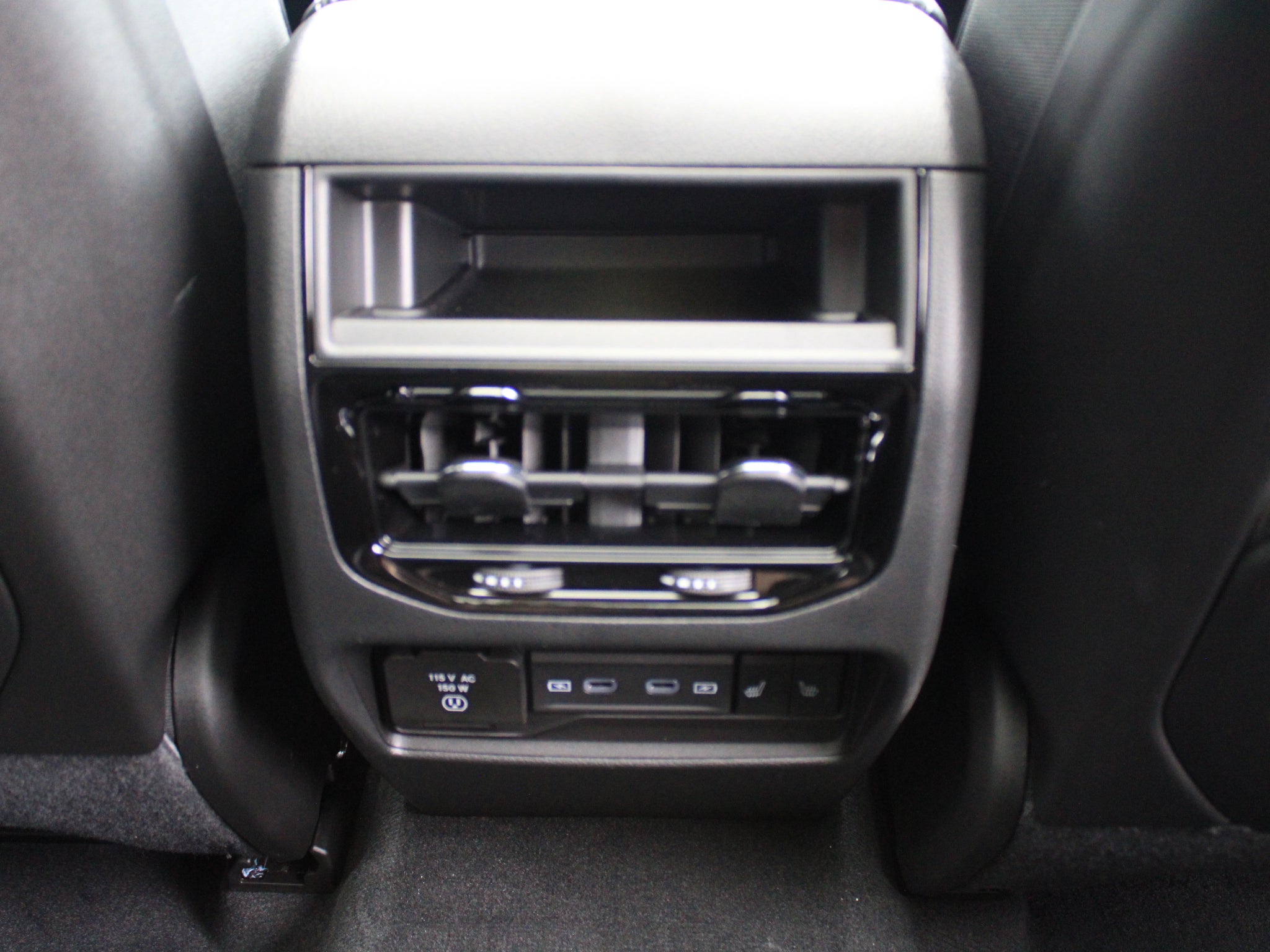 2027 Jeep Grand Cherokee Limited Reserve