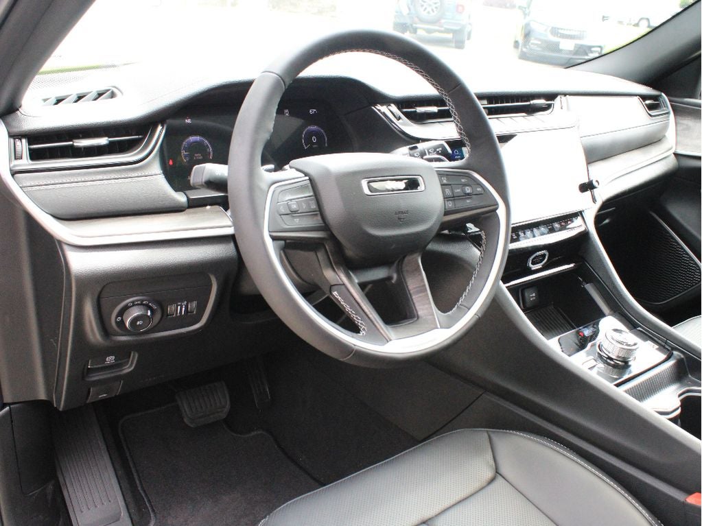 2026 Jeep Grand Cherokee Limited Reserve