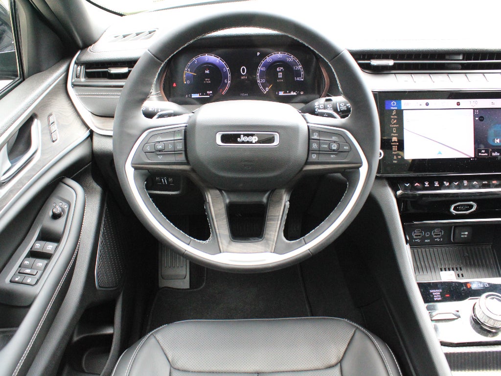 2026 Jeep Grand Cherokee Limited Reserve
