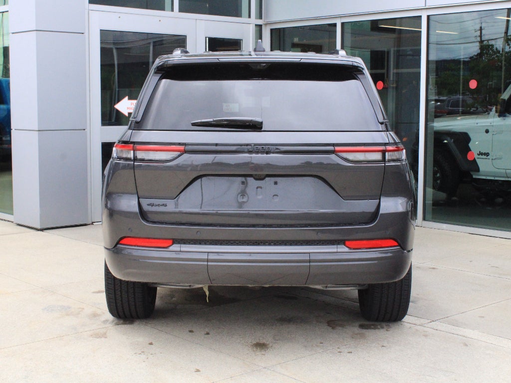 2026 Jeep Grand Cherokee Limited Reserve