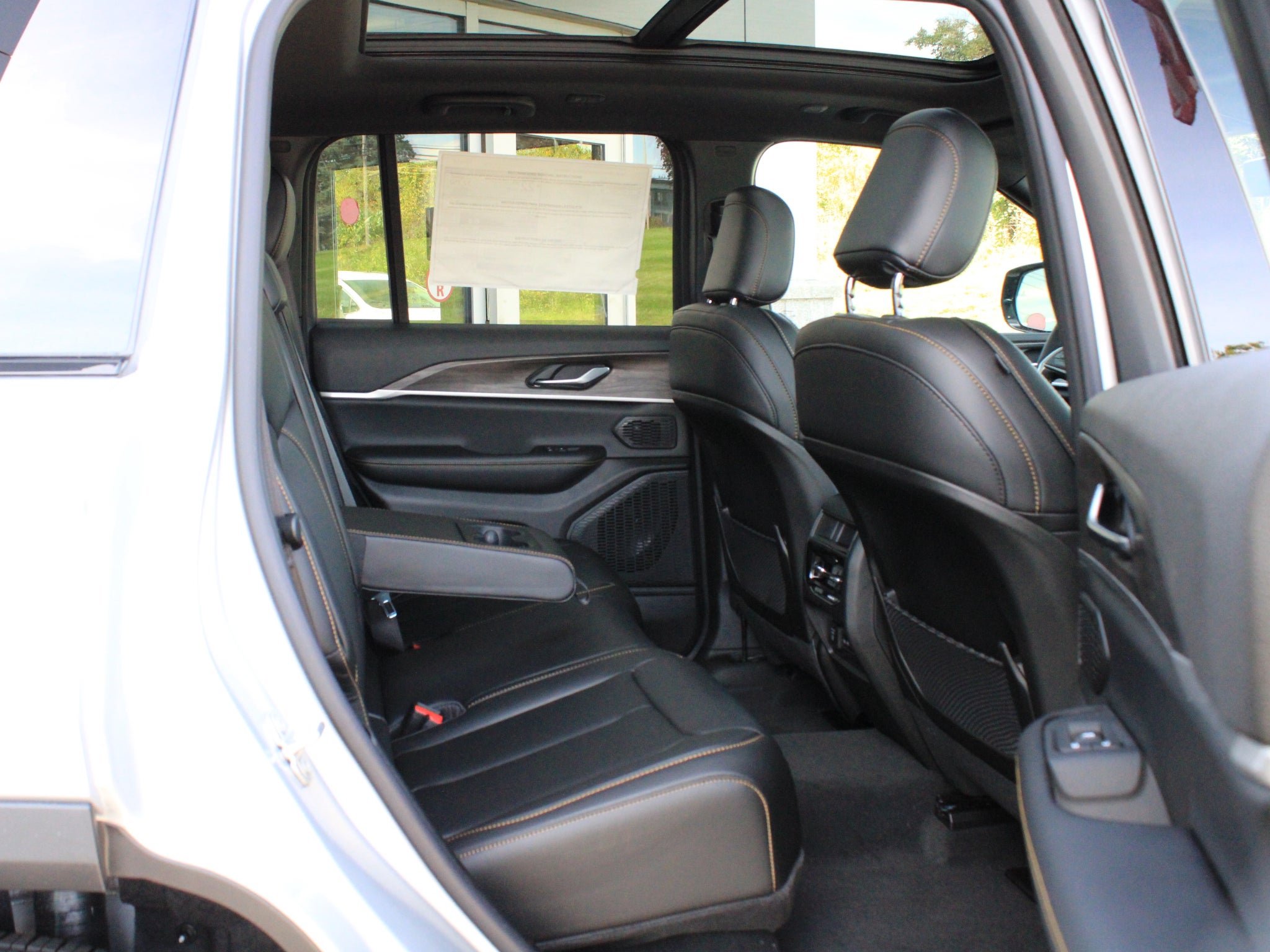 2026 Jeep Grand Cherokee 85th Anniversary Edition