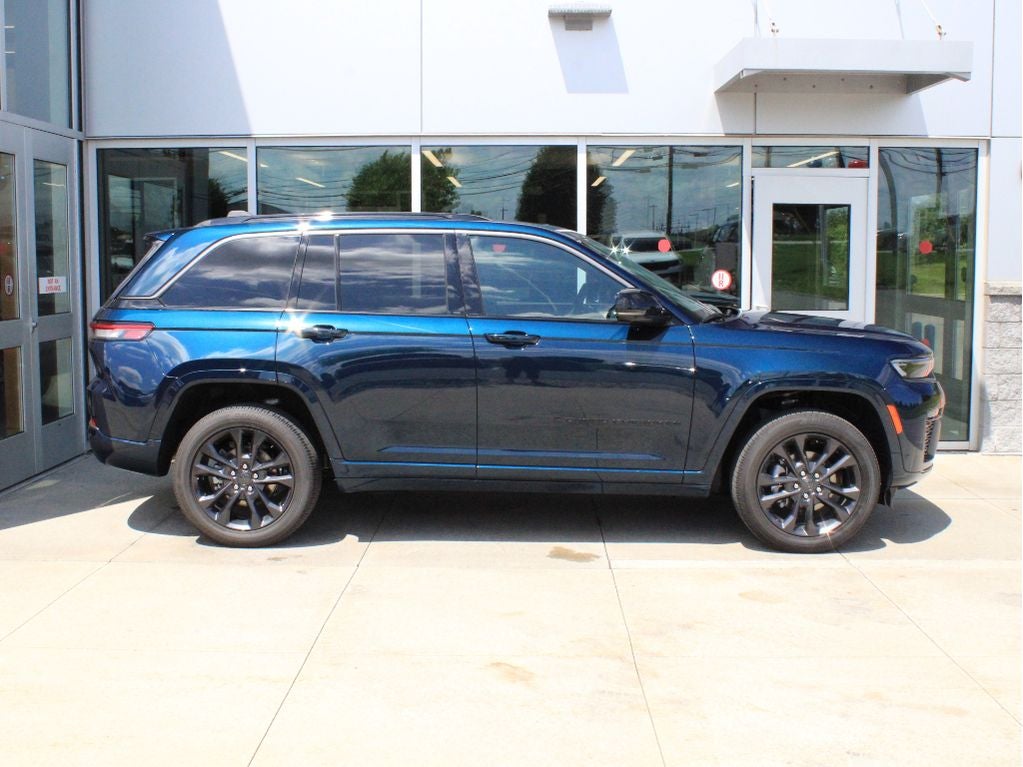 2026 Jeep Grand Cherokee Limited Reserve