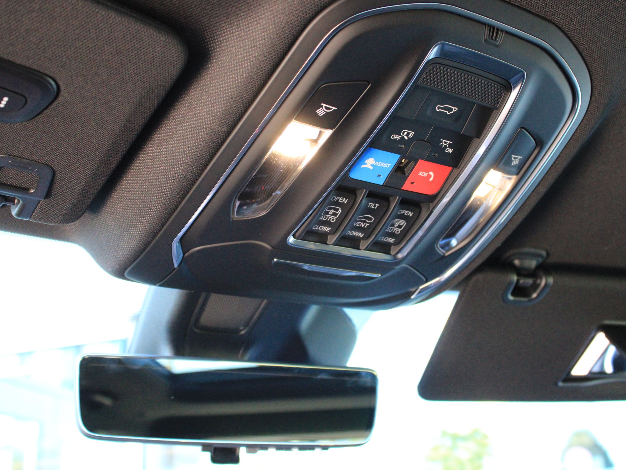 2027 Jeep Grand Cherokee Limited Reserve