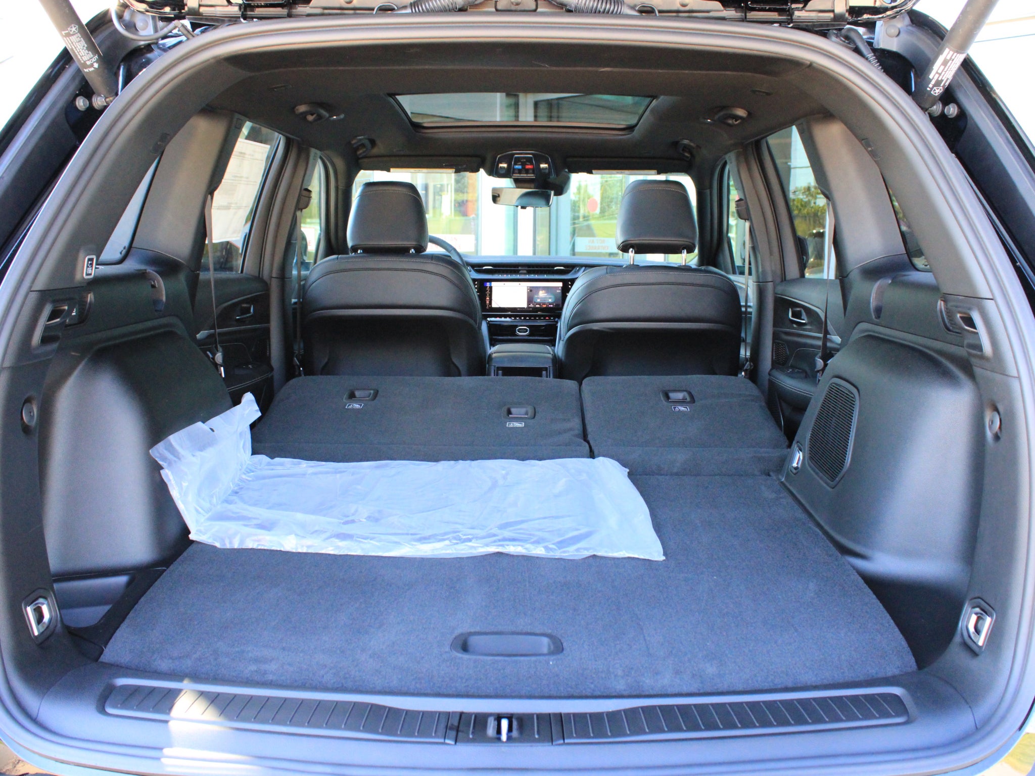 2027 Jeep Grand Cherokee Limited Reserve