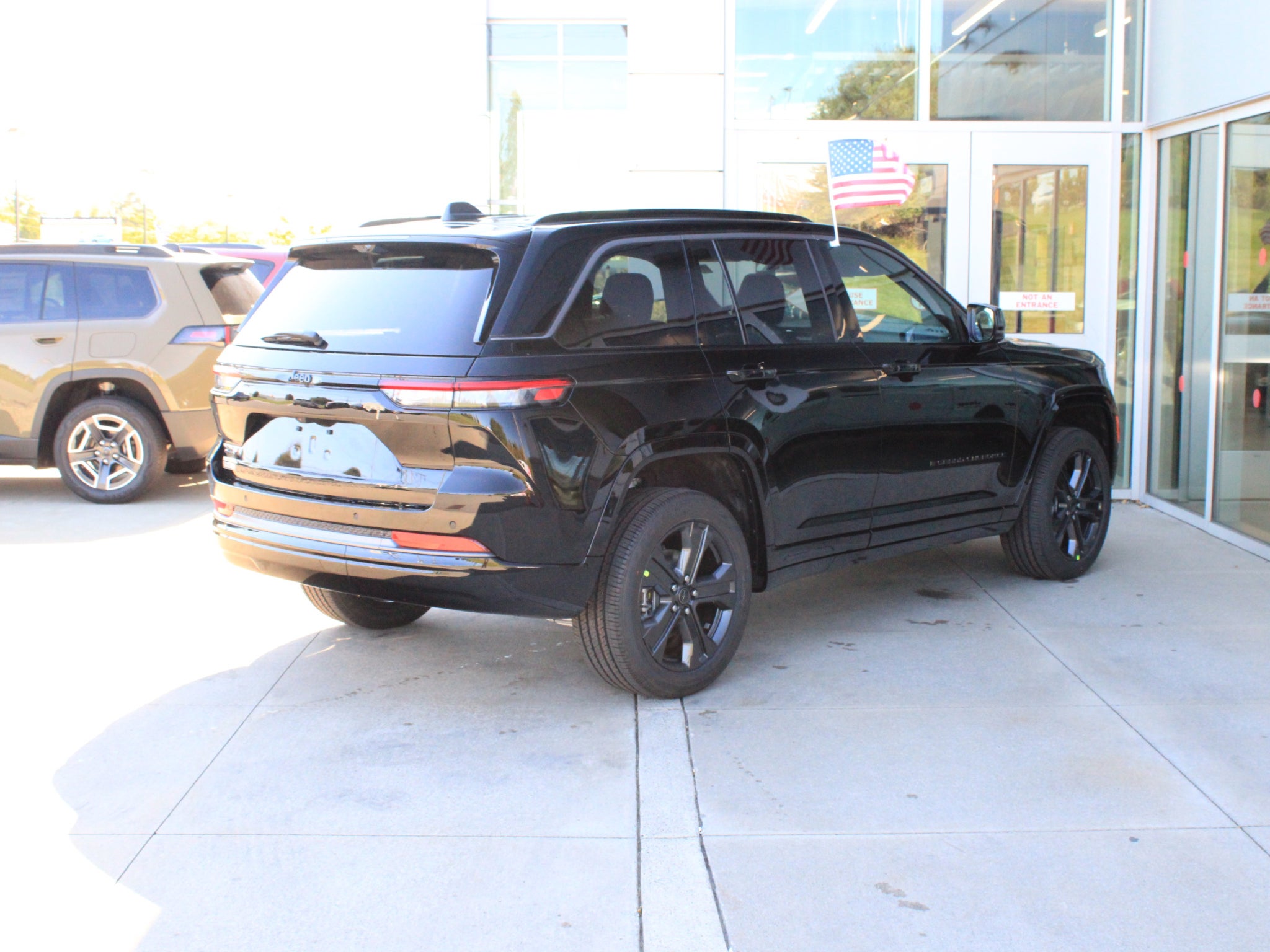 2027 Jeep Grand Cherokee Limited Reserve
