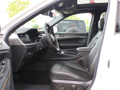 2026 Jeep Grand Cherokee 85th Anniversary Edition