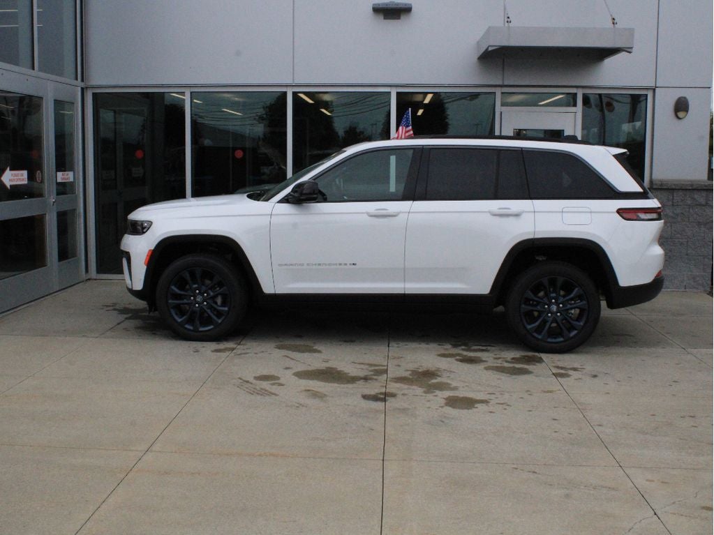 2026 Jeep Grand Cherokee 85th Anniversary Edition