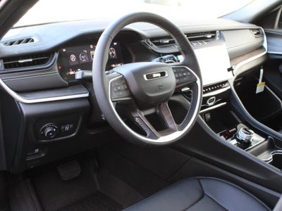 2027 Jeep Grand Cherokee Limited Reserve