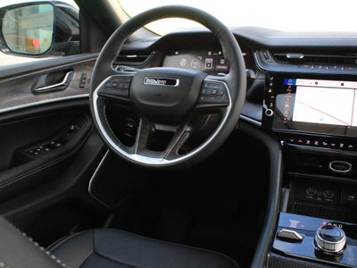 2027 Jeep Grand Cherokee Limited Reserve