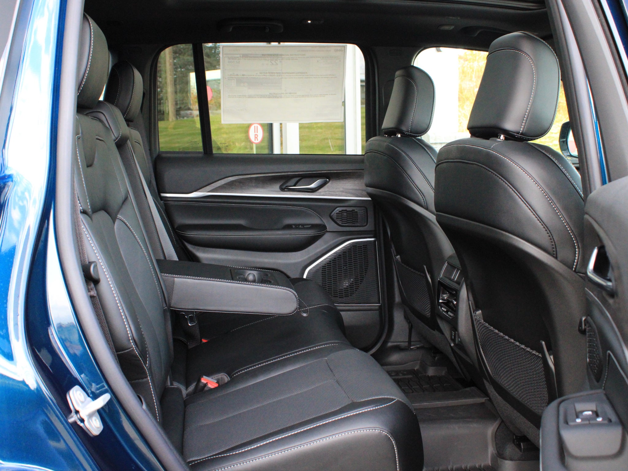 2027 Jeep Grand Cherokee Limited Reserve