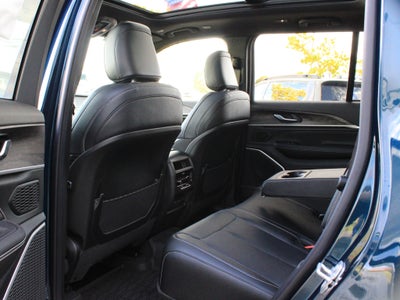 2027 Jeep Grand Cherokee Limited Reserve