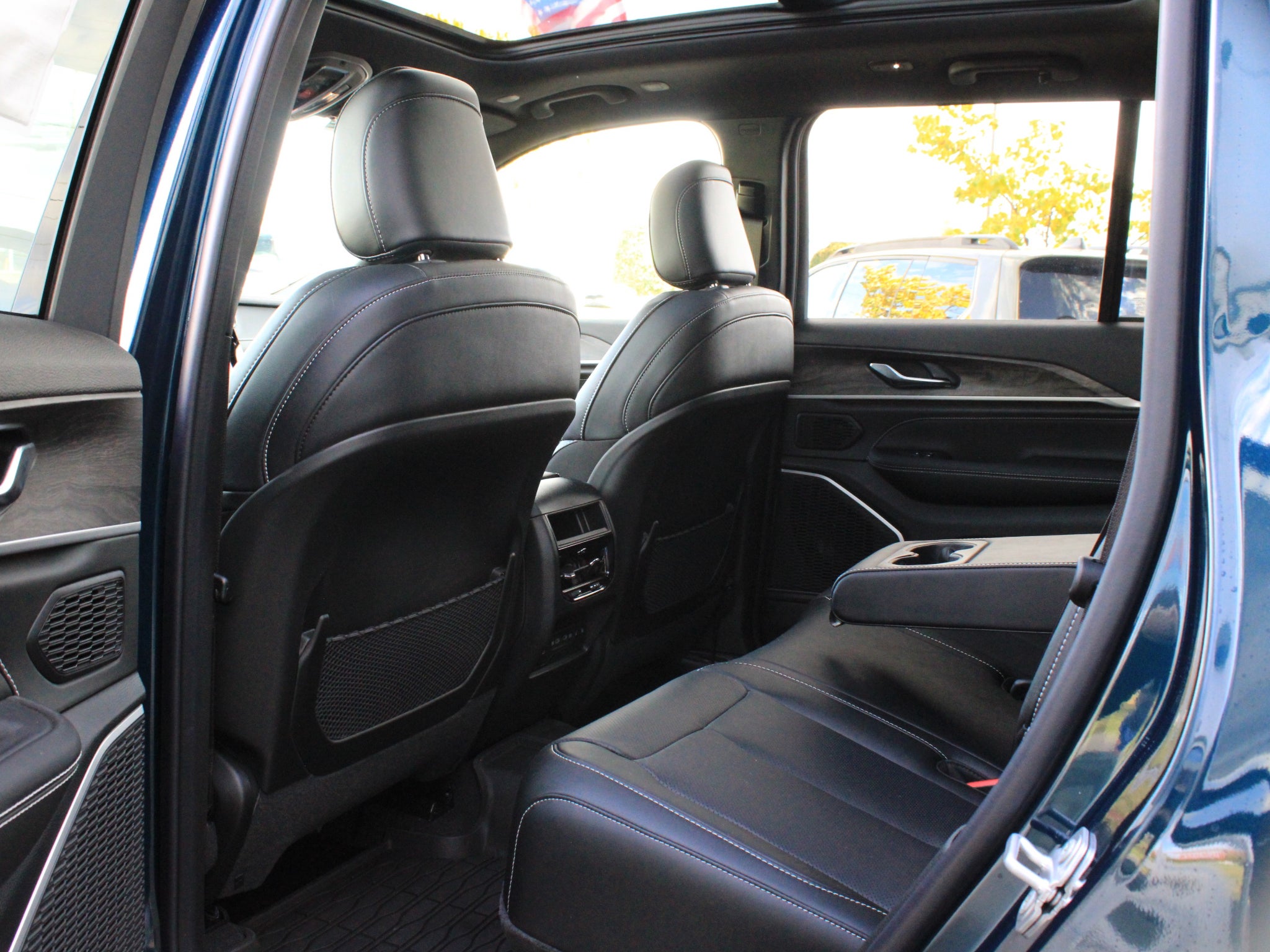 2027 Jeep Grand Cherokee Limited Reserve