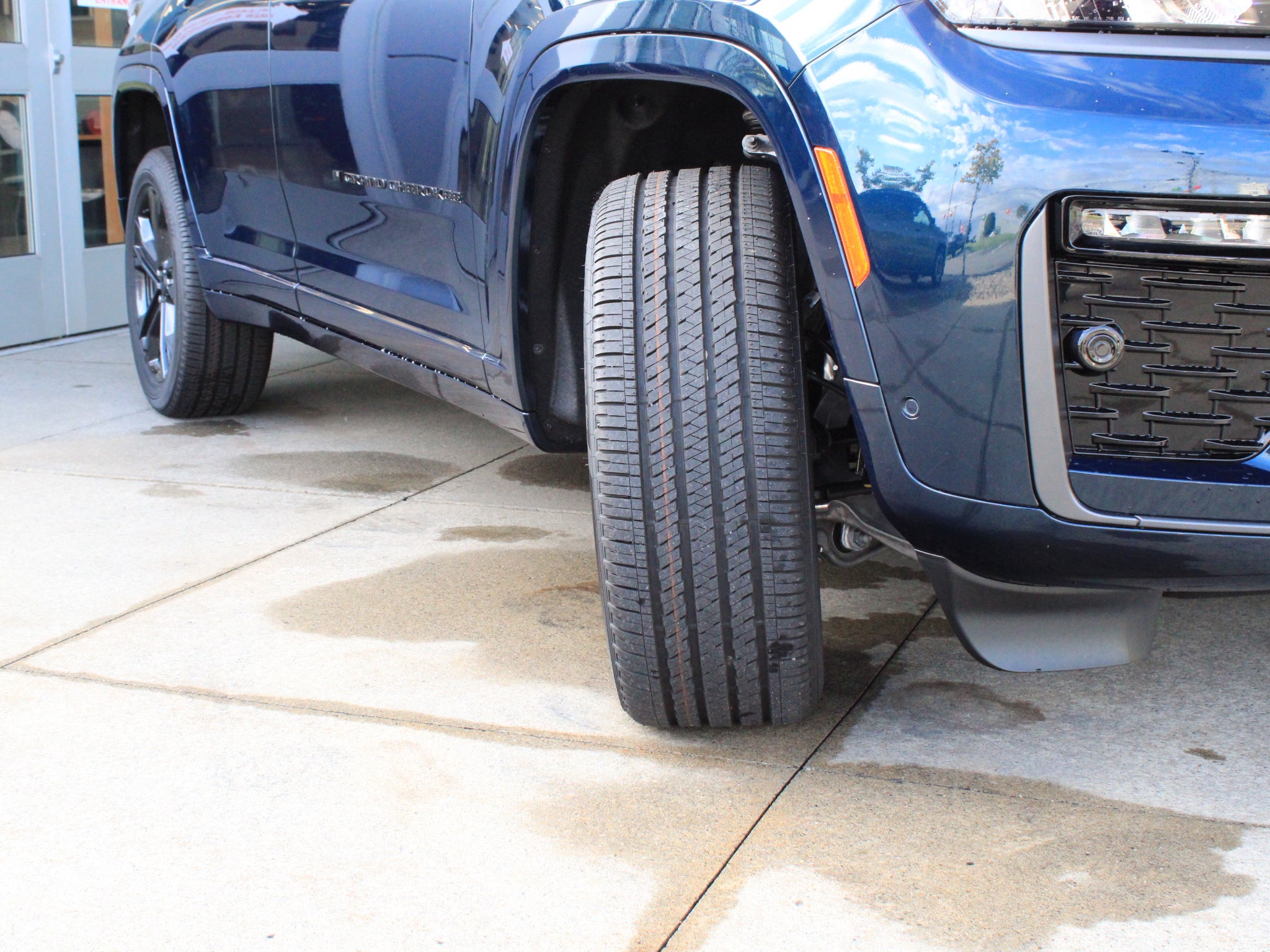 2027 Jeep Grand Cherokee Limited Reserve