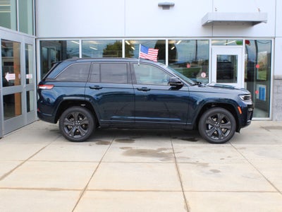 2027 Jeep Grand Cherokee Limited Reserve