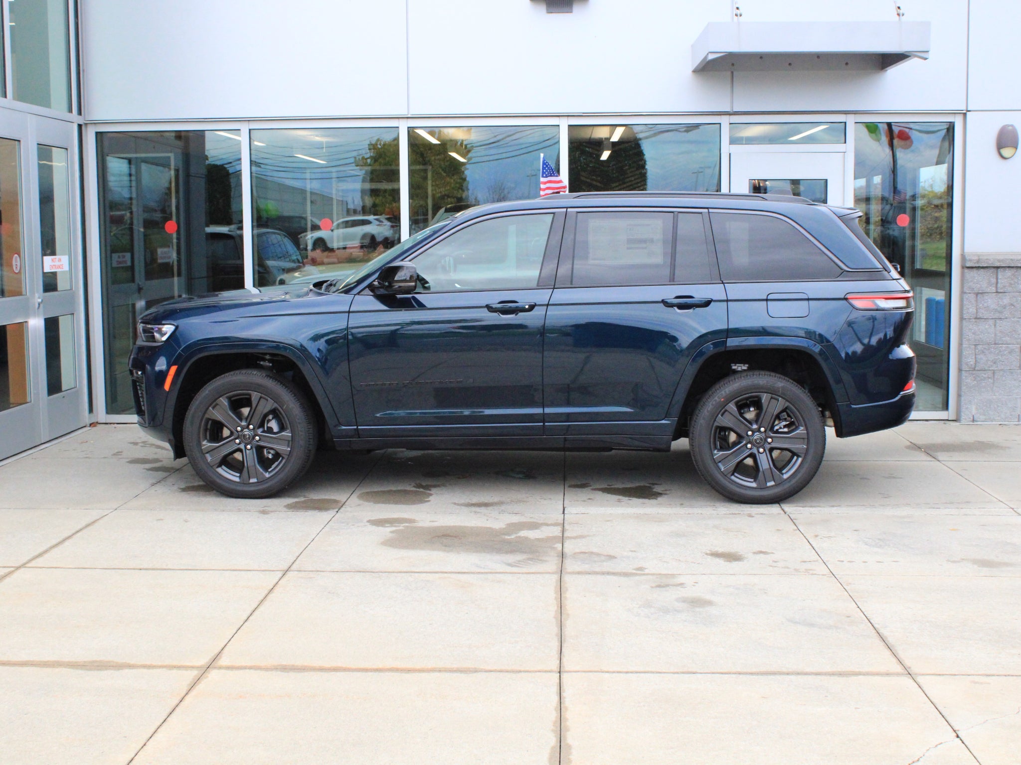 2027 Jeep Grand Cherokee Limited Reserve