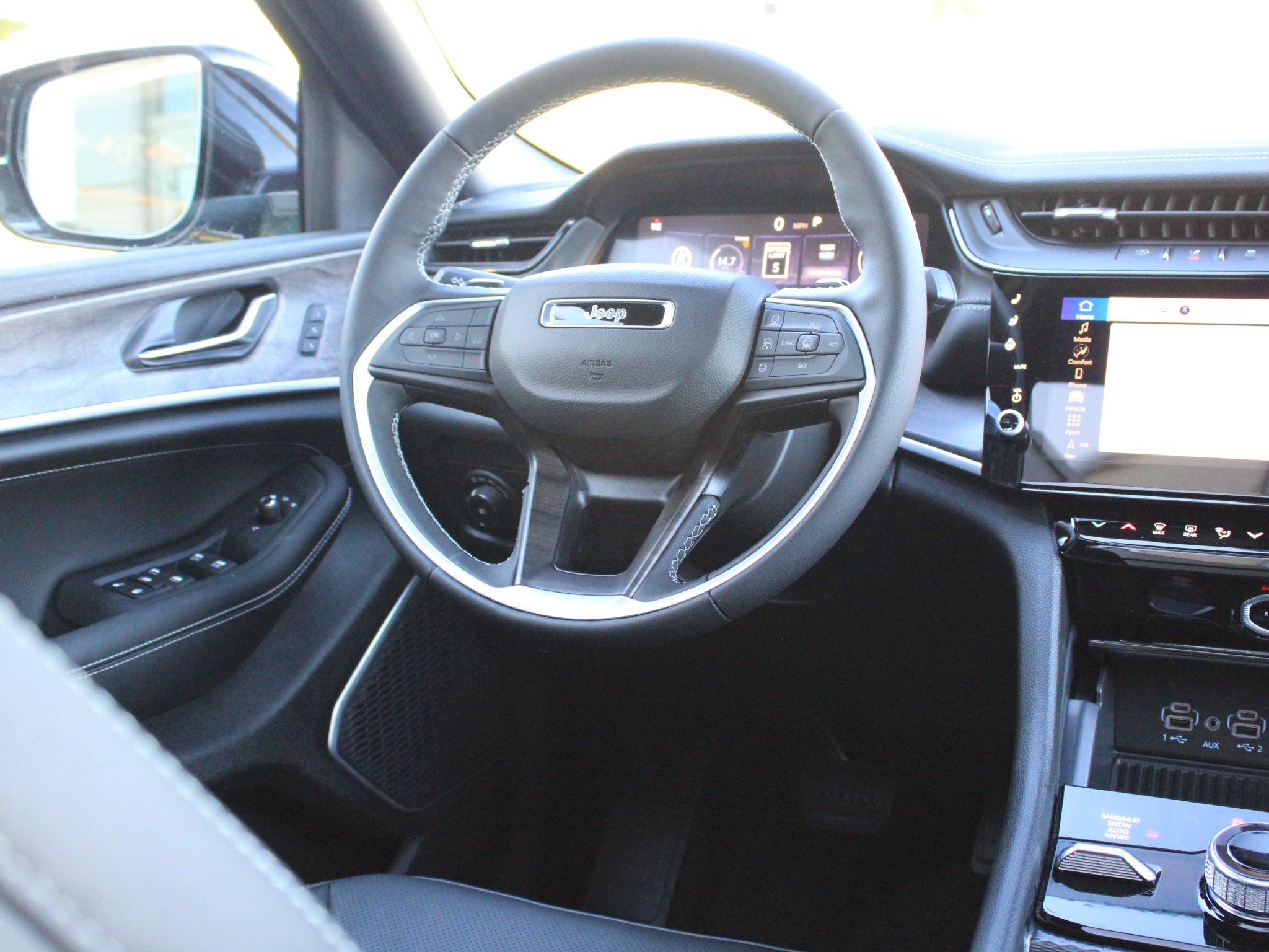 2027 Jeep Grand Cherokee Limited Reserve