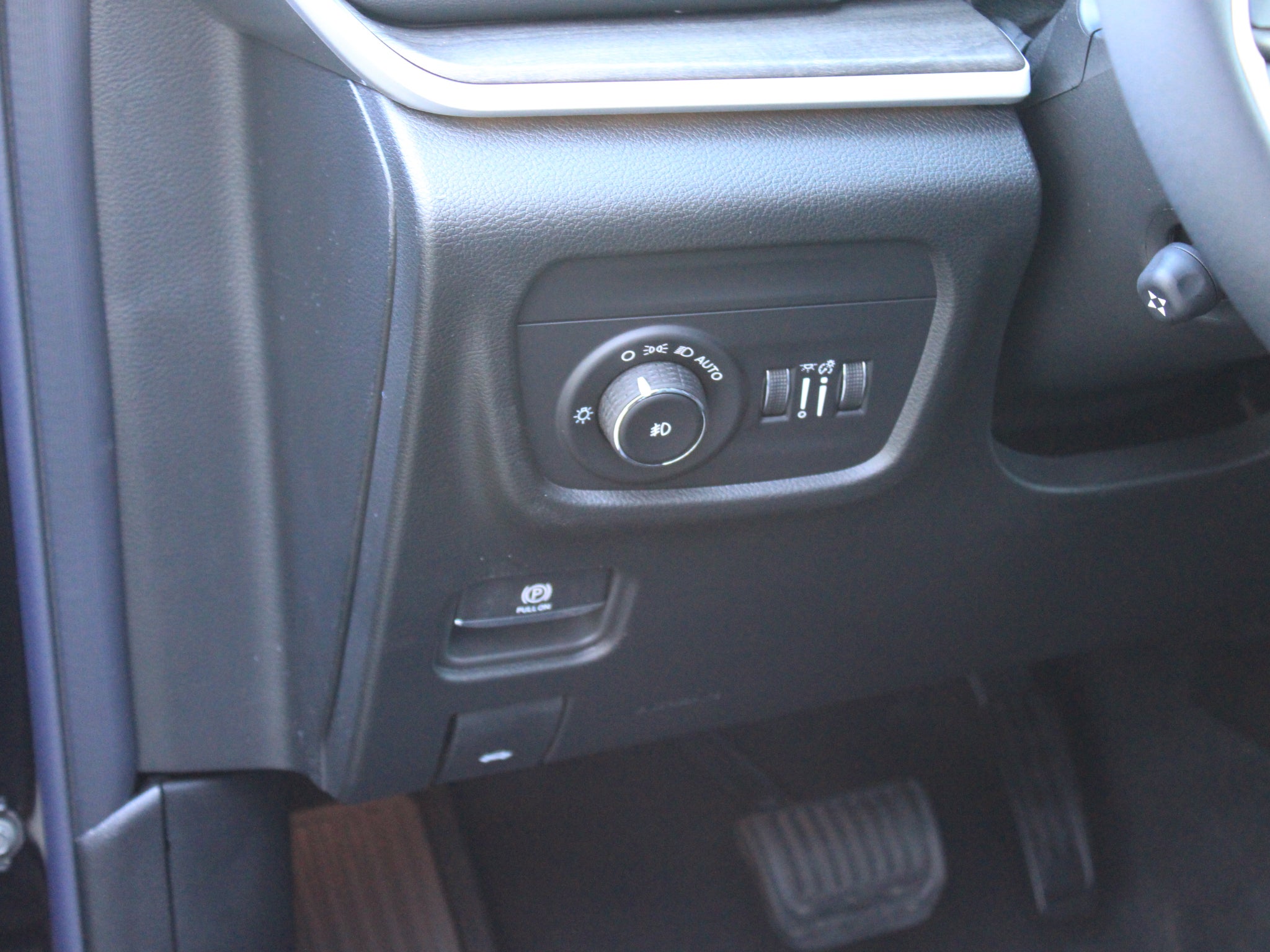 2027 Jeep Grand Cherokee Limited Reserve
