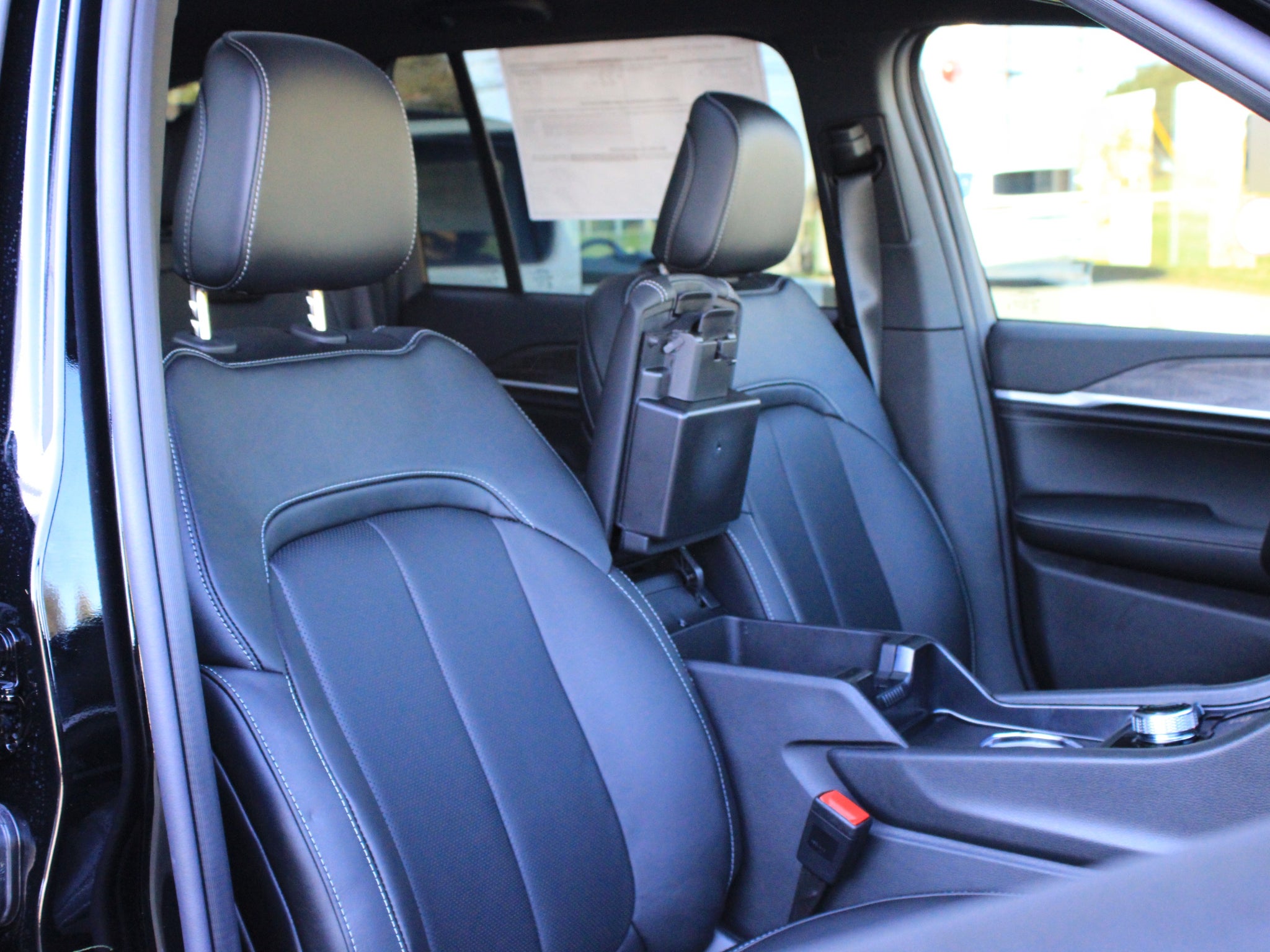 2027 Jeep Grand Cherokee Limited Reserve