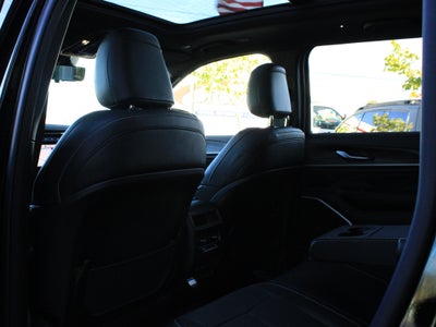 2027 Jeep Grand Cherokee Limited Reserve