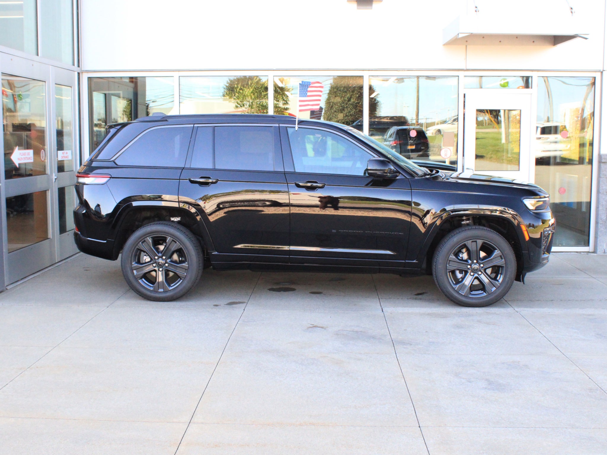 2027 Jeep Grand Cherokee Limited Reserve