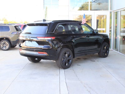 2027 Jeep Grand Cherokee Limited Reserve