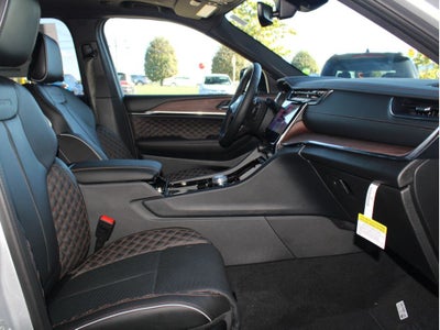 2025 Jeep Grand Cherokee Summit