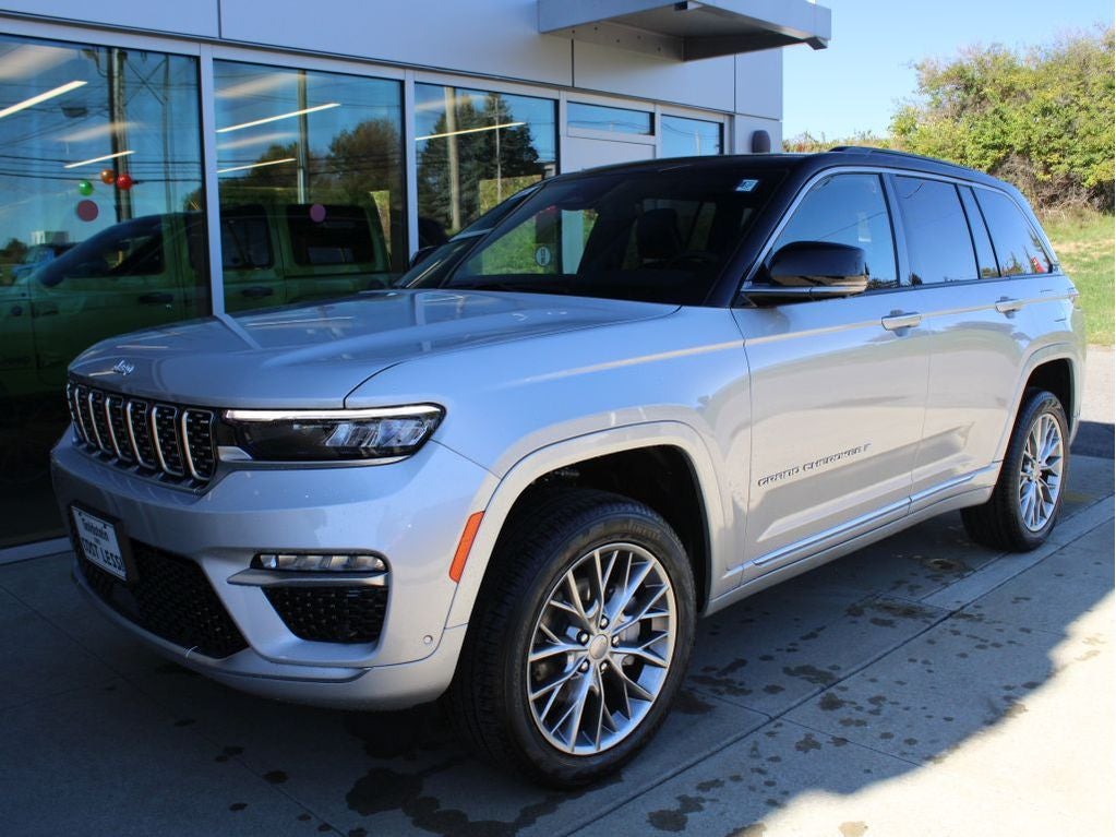 2025 Jeep Grand Cherokee Summit